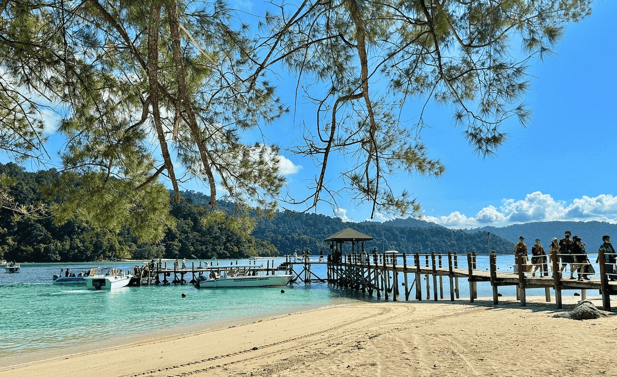 Kota Kinabalu Twin Islands Hopping Tour