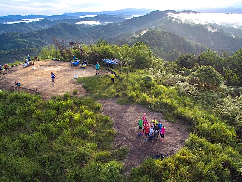 Top Of The World Sunrise Leisure Hike (St Veronica&rsquo;s Hill)